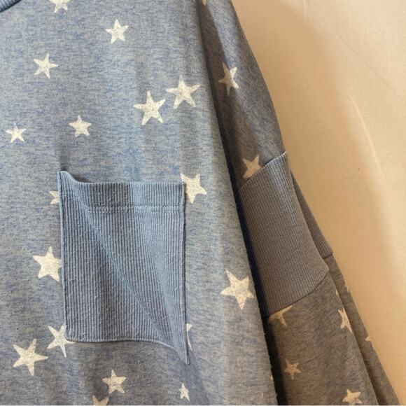 Splendid Blue and White Star Pattern Long Sleeve Pajama Pants Cozy Lounge Set - Picture 4 of 10